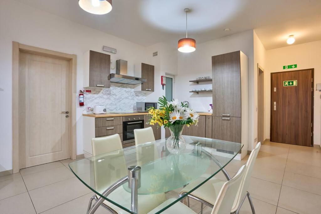 Depiro Point Sliema Luxury Apartment Eksteriør billede